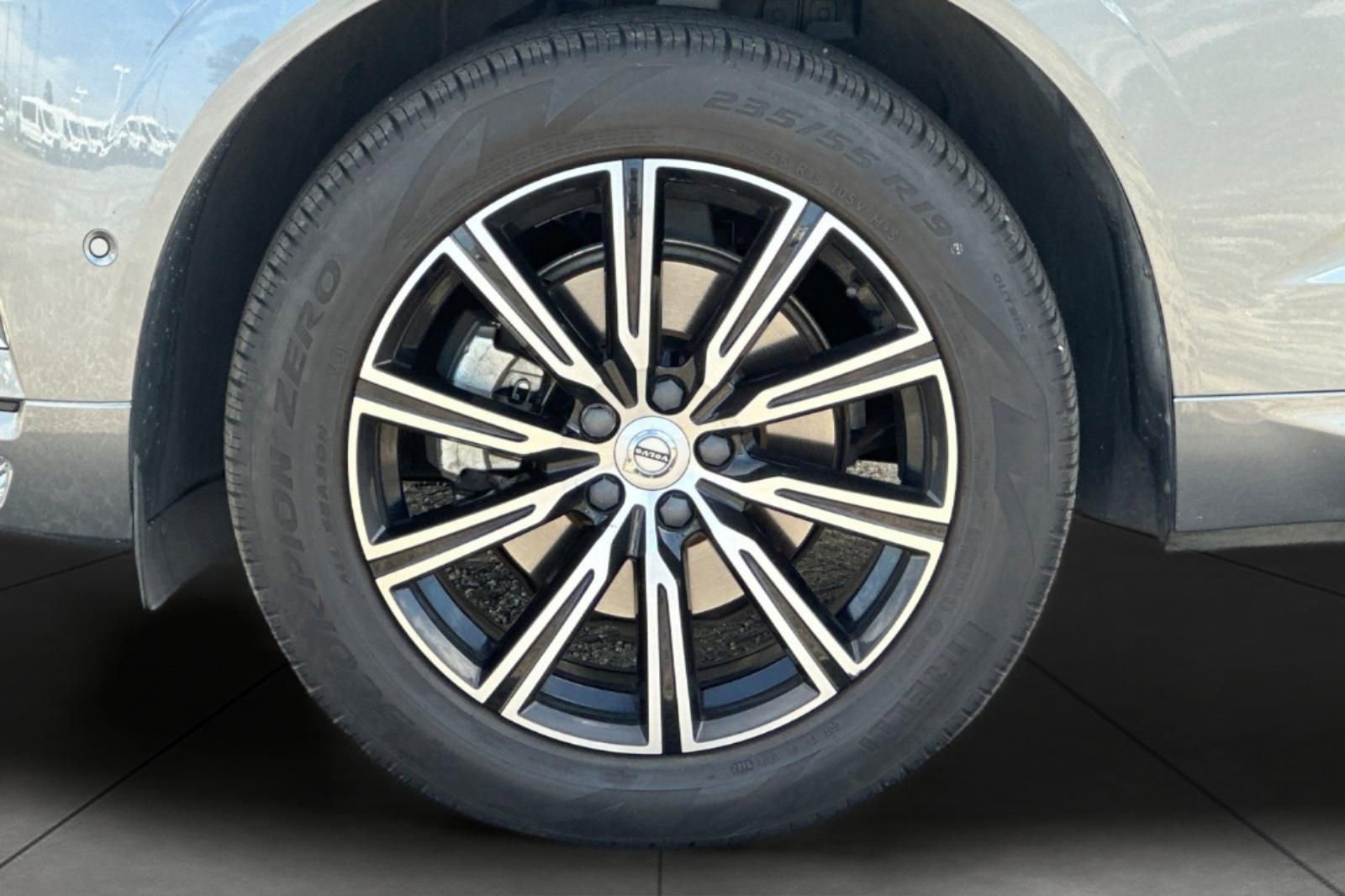 Used 2021 Volvo XC60 T5 Inscription w/ Advanced Package image 25