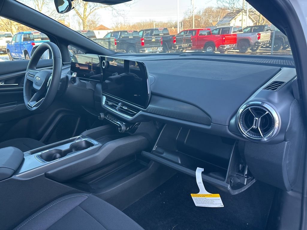 New 2026 Chevrolet Equinox EV LT image 22