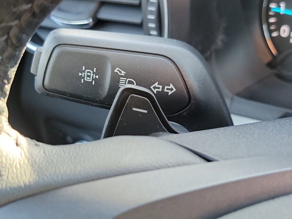 Used 2020 Ford Explorer XLT w/ Equipment Group 202A image 15