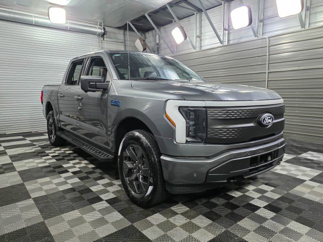 Used 2024 Ford F150 Lightning Flash image 4
