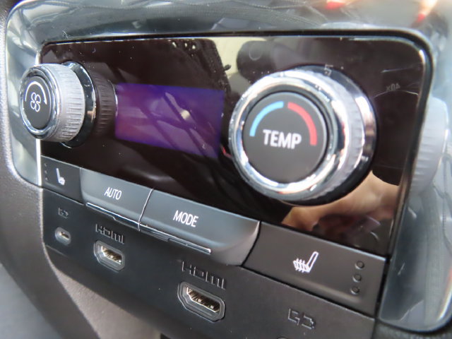 Used 2026 Chevrolet Suburban High Country AWD/4WD image 50