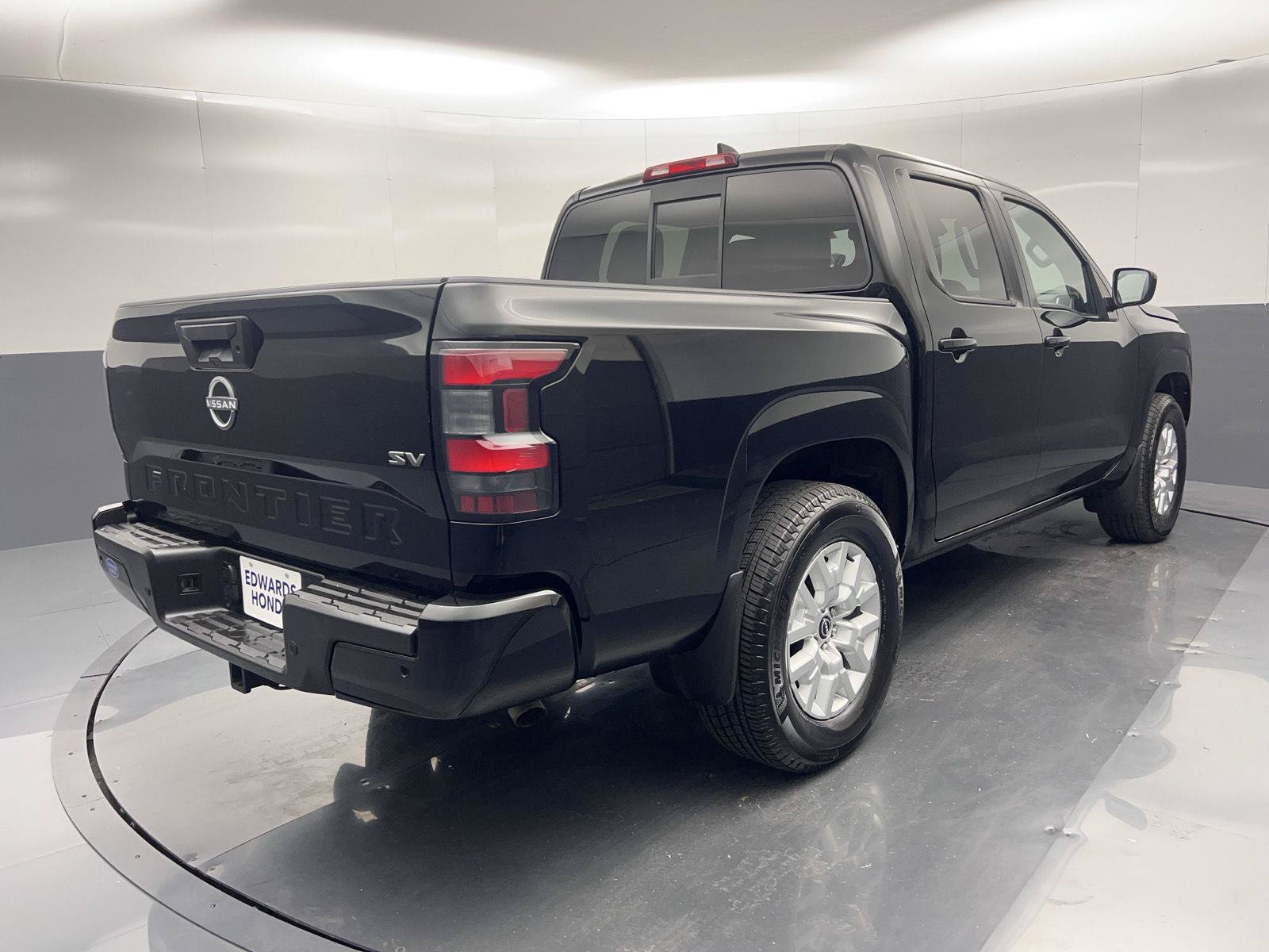 Used 2022 Nissan Frontier SV RWD image 35