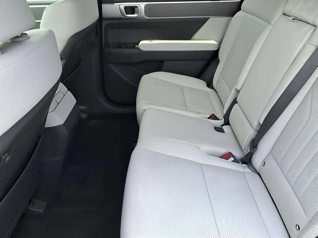 New 2026 Hyundai Santa Fe SEL FWD image 7