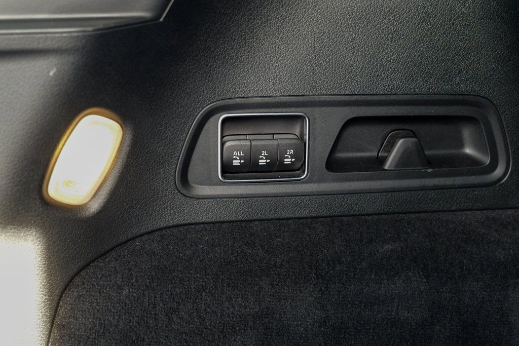 Used 2025 Mercedes-Benz GLS 450 4MATIC image 62