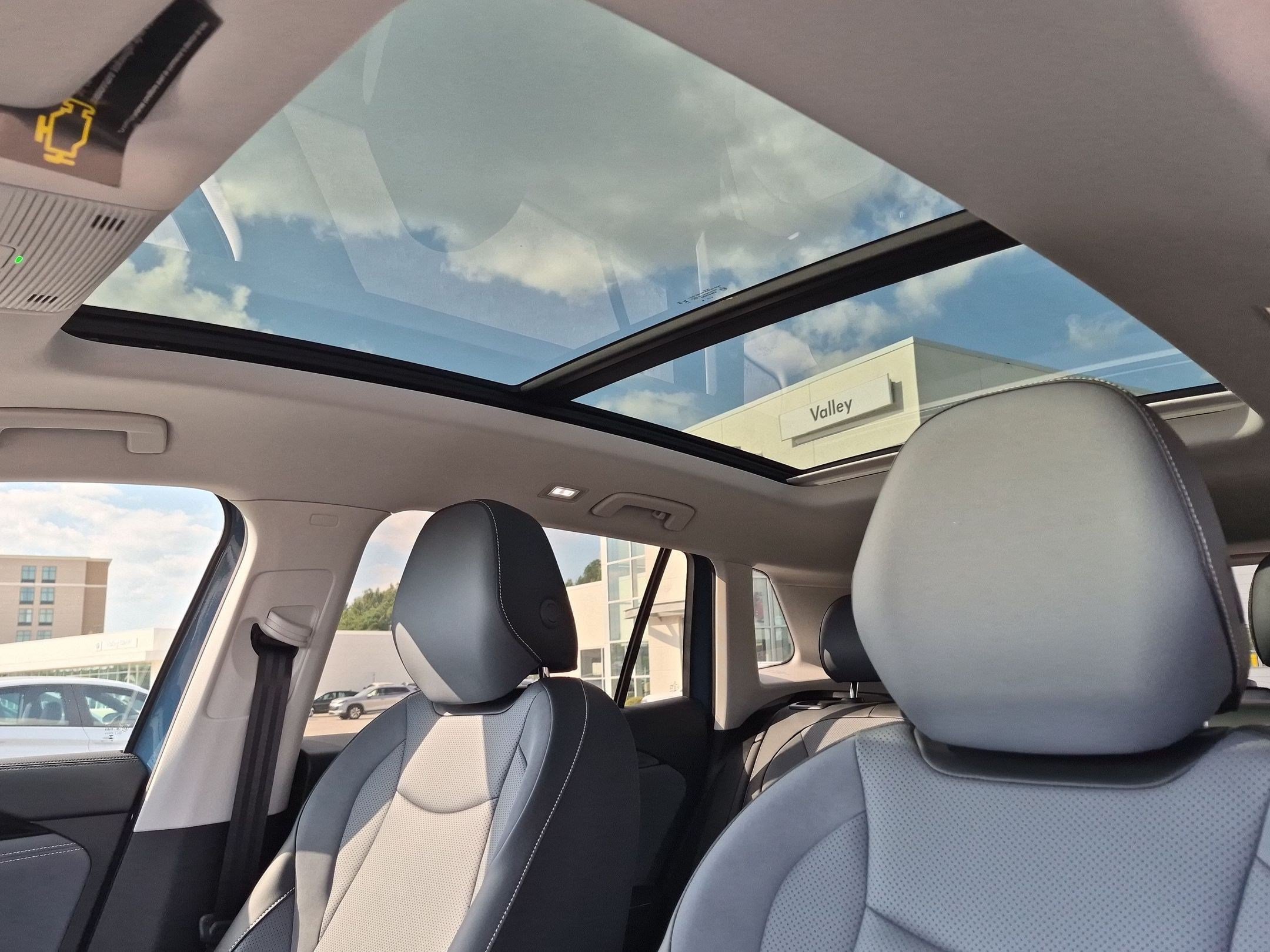 New 2026 Volkswagen Tiguan SE AWD/4WD image 16