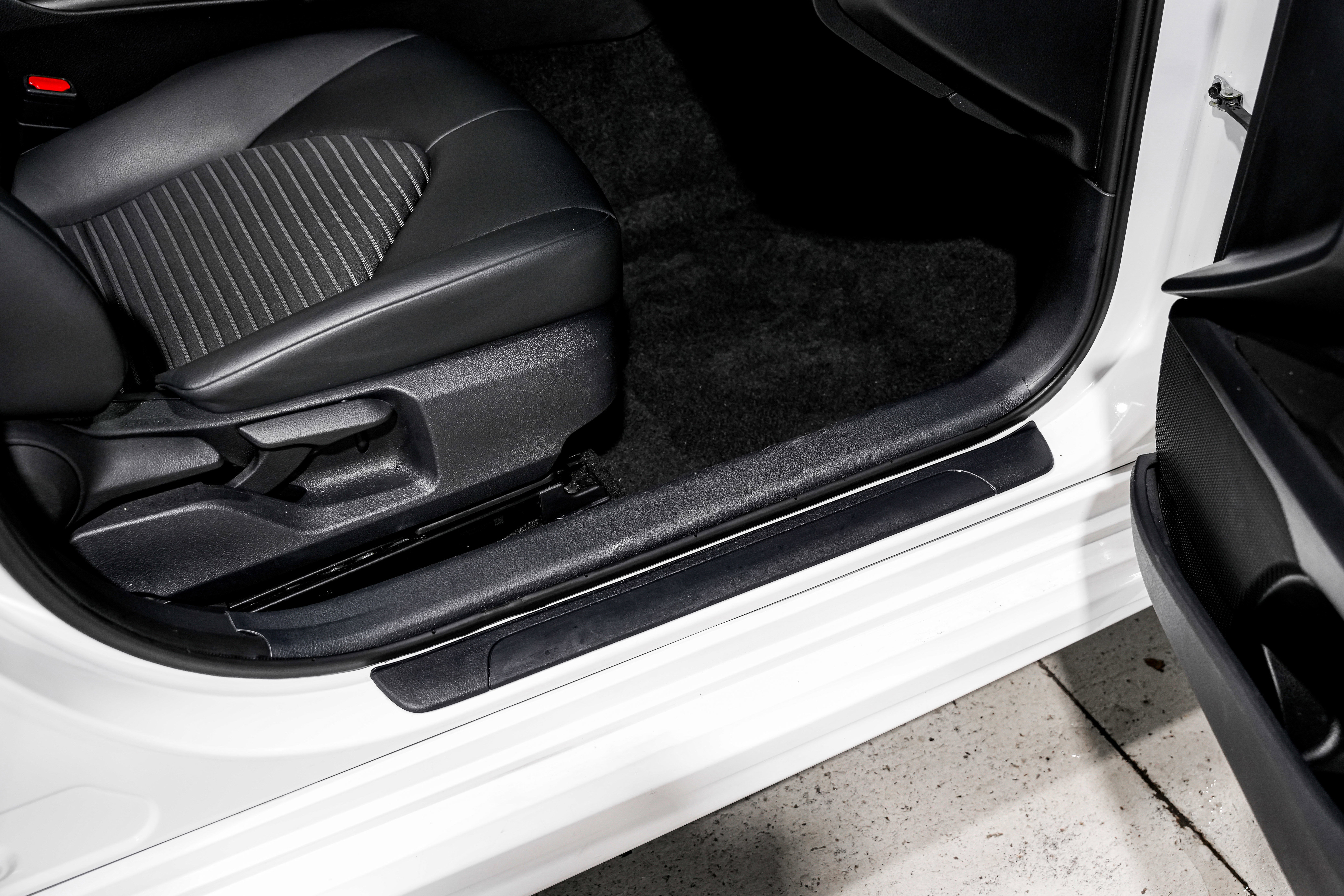 Used 2024 Toyota Camry SE FWD image 24