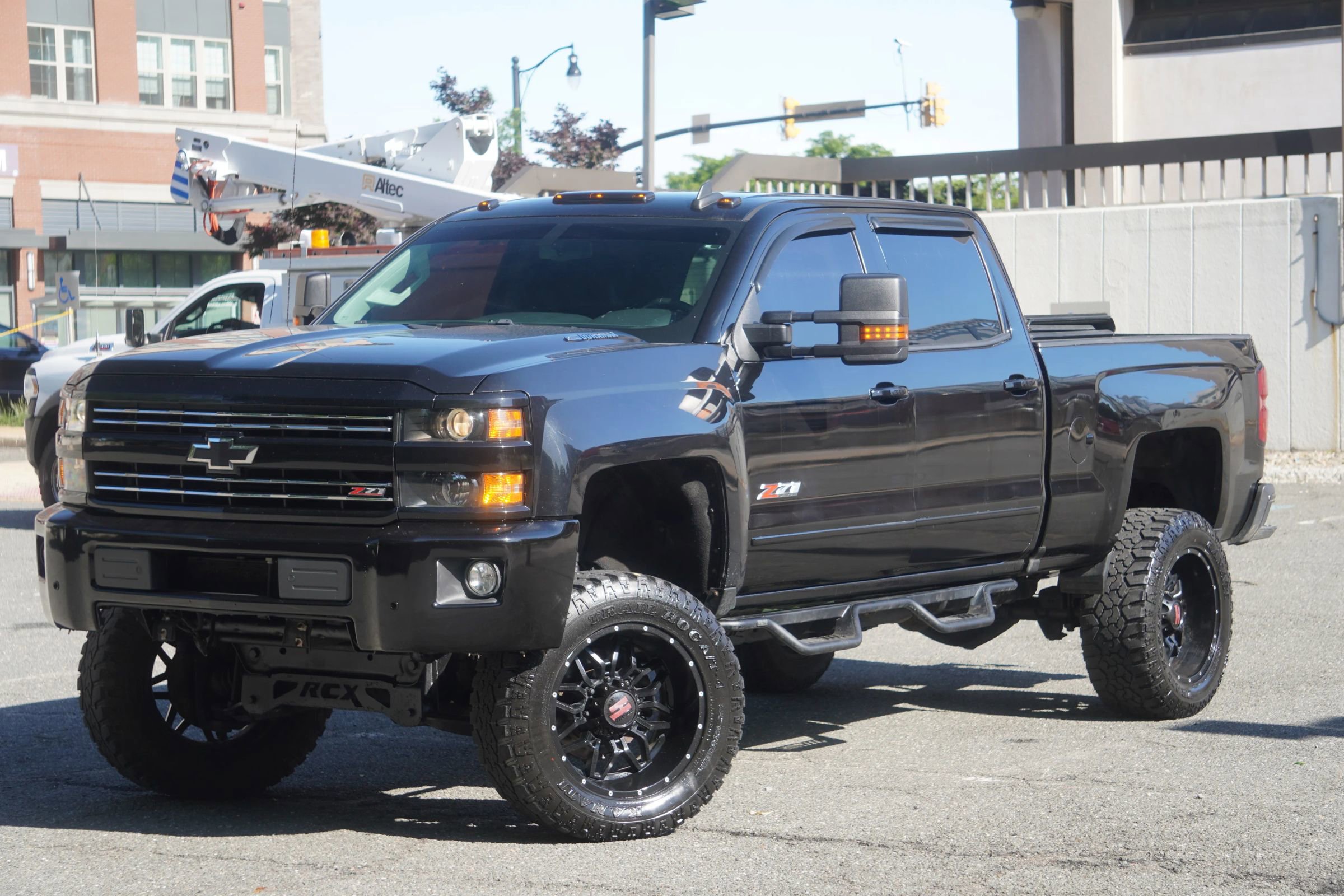 Used 2016 Chevrolet Silverado 2500 LT w/ Midnight Edition AWD/4WD image 27