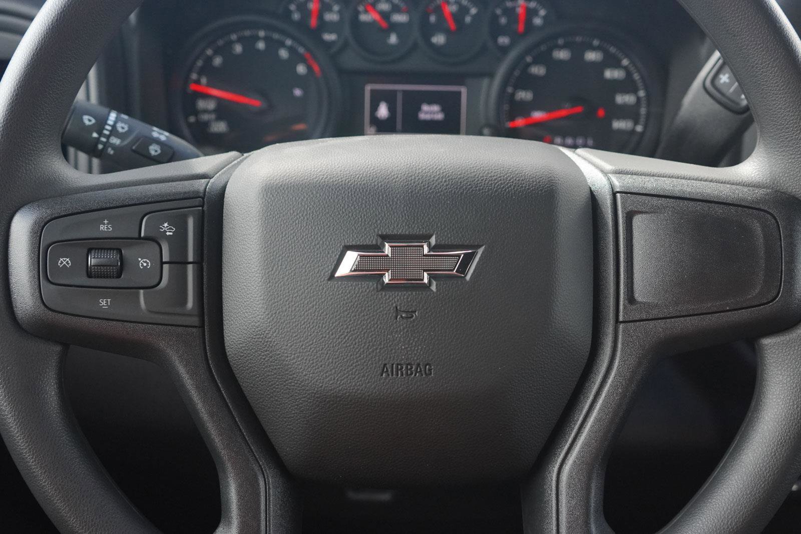 New 2026 Chevrolet Silverado 1500 Custom Trail Boss w/ LPO, Dark Essentials Package AWD/4WD image 15