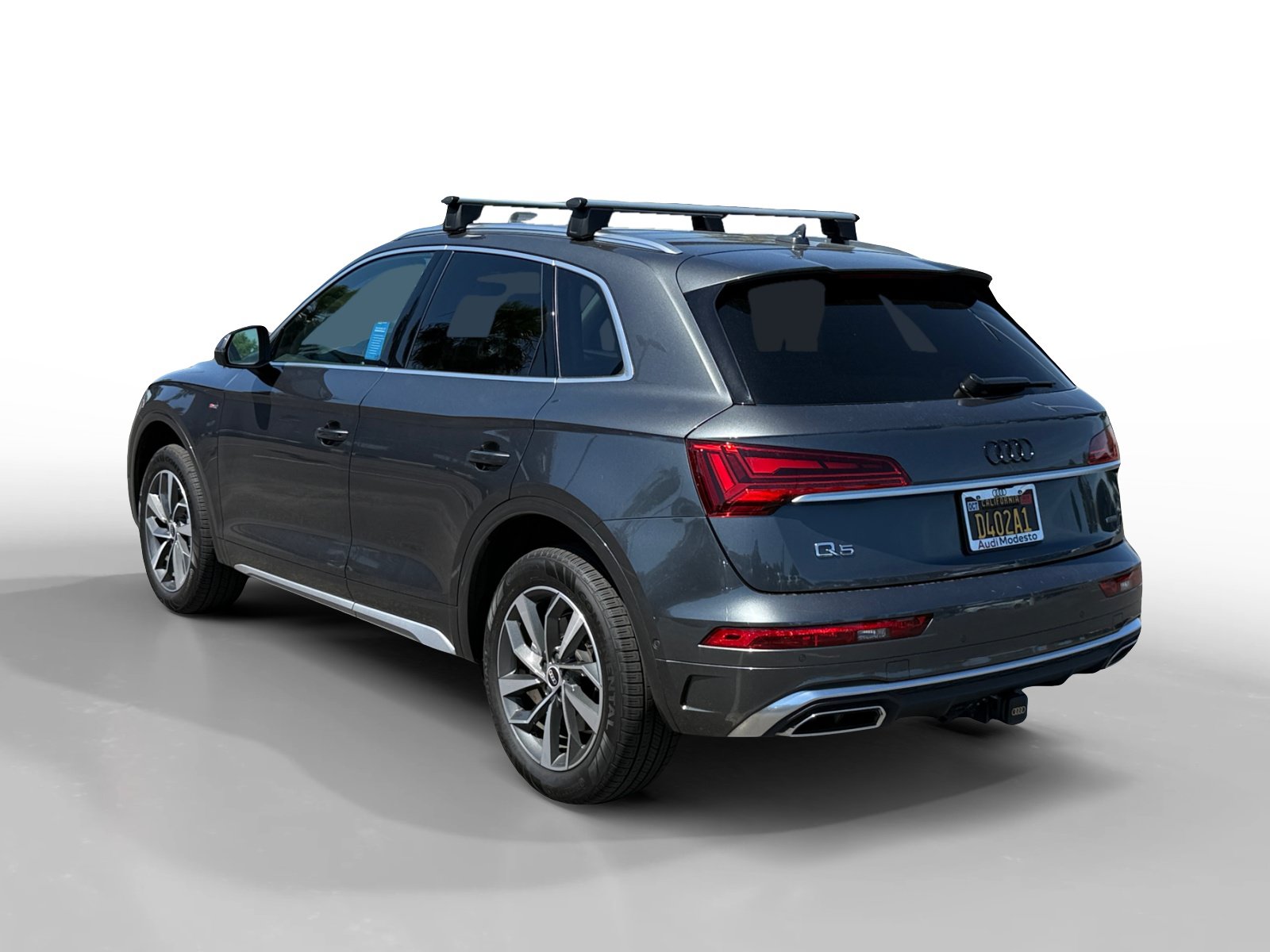 Used 2022 Audi Q5 2.0T Prestige w/ Prestige Package AWD/4WD image 3