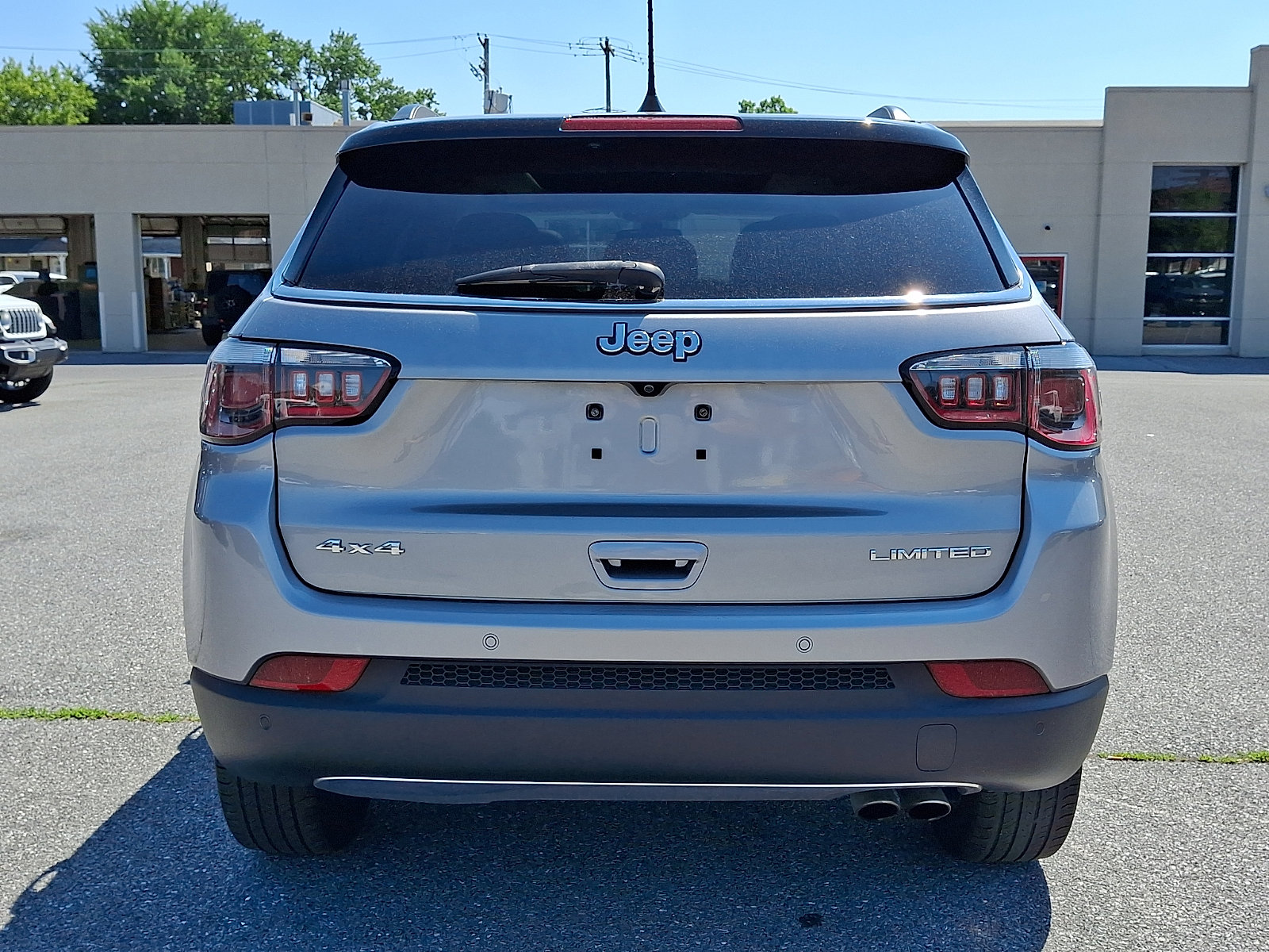 Used 2020 Jeep Compass Limited w/ Safety & Security Group AWD/4WD image 6