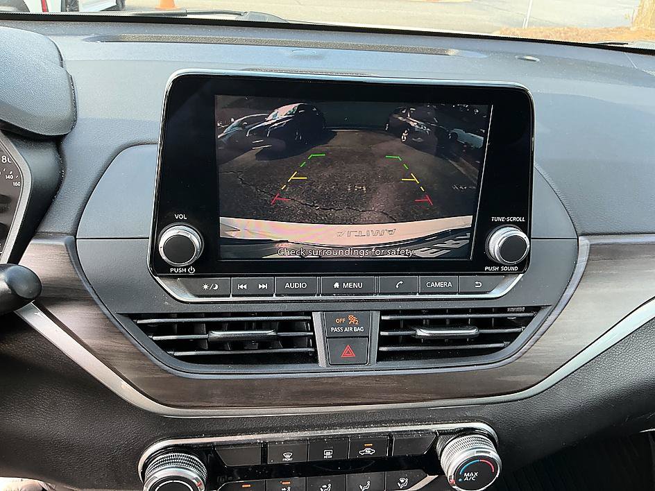 Certified 2024 Nissan Altima 2.5 SV FWD image 18