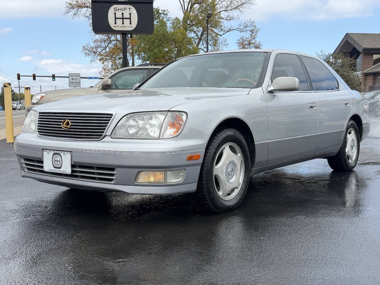 Used 1998 Lexus LS 400 RWD image 1