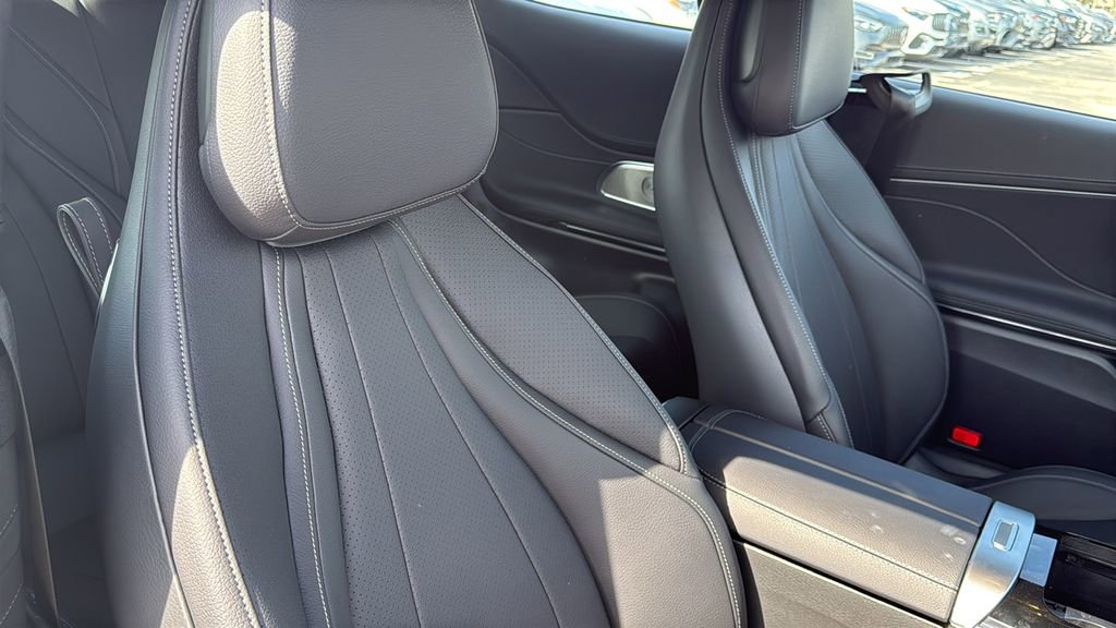 Certified 2025 Mercedes-Benz CLE 450 4MATIC Coupe image 11