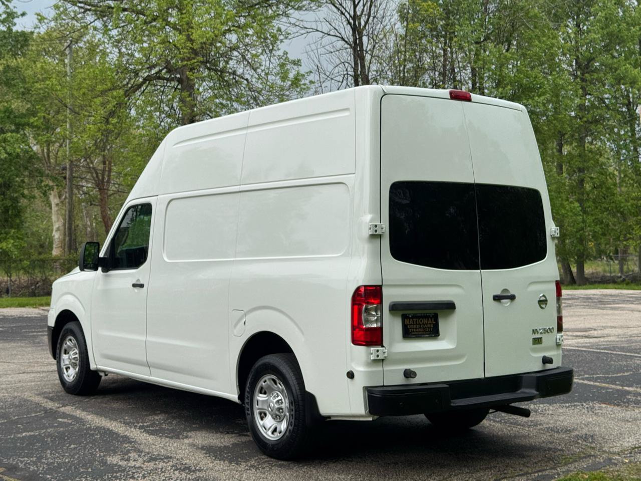 Used 2014 Nissan NV 2500 SV w/ Side & Curtain Airbag Package RWD image 5