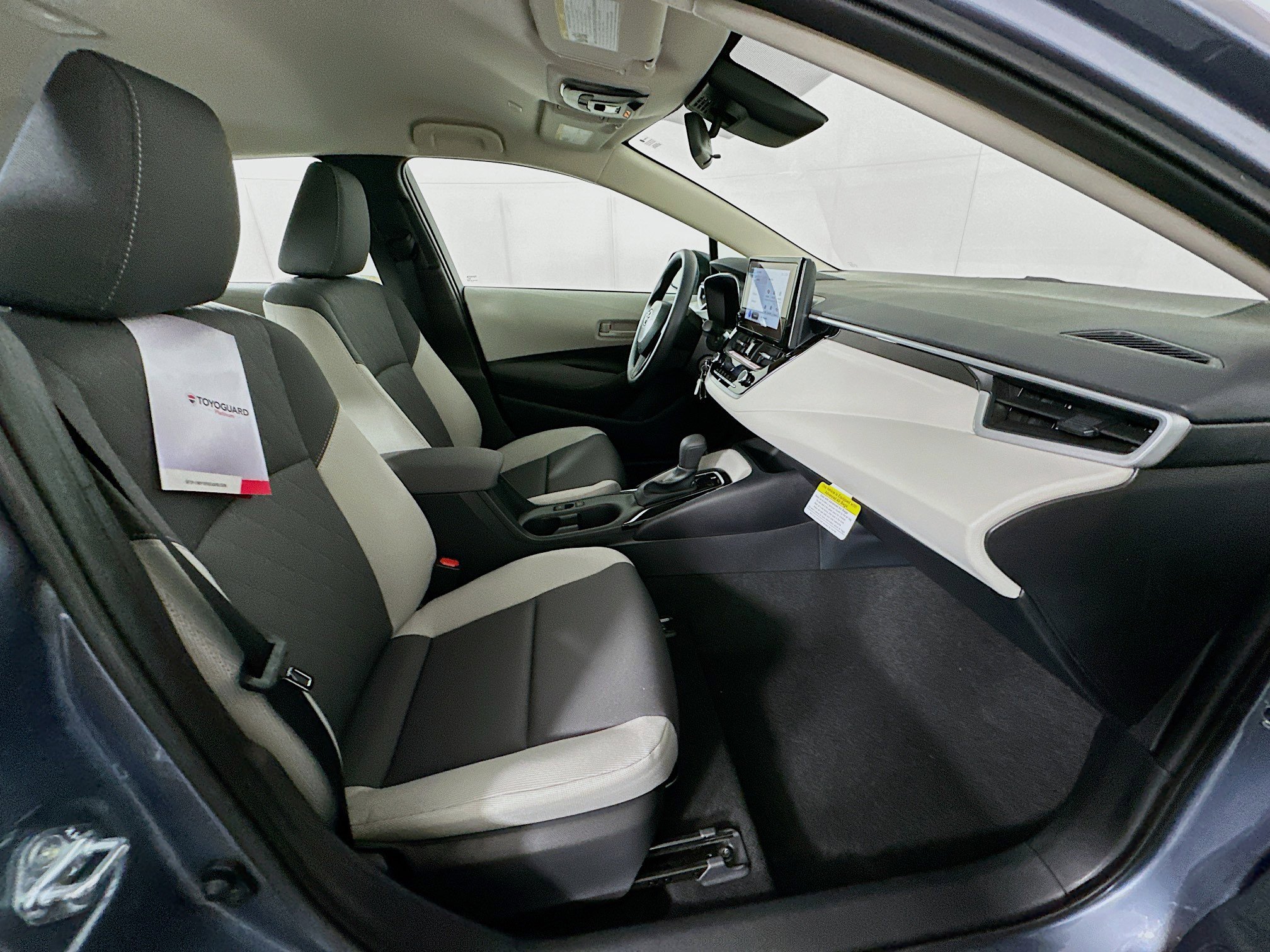 Used 2026 Toyota Corolla LE image 29