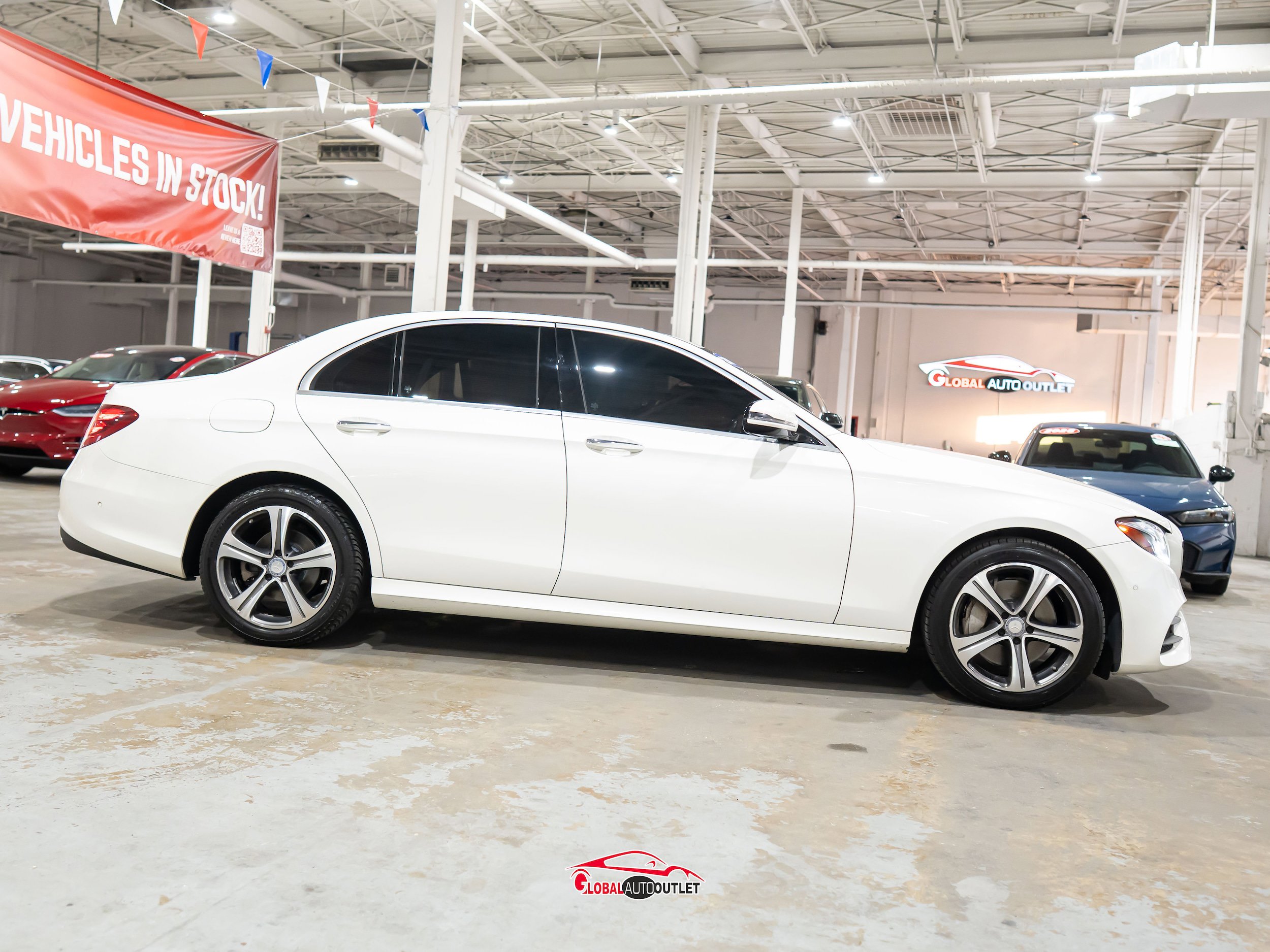 Used 2017 Mercedes-Benz E 300 4MATIC image 8