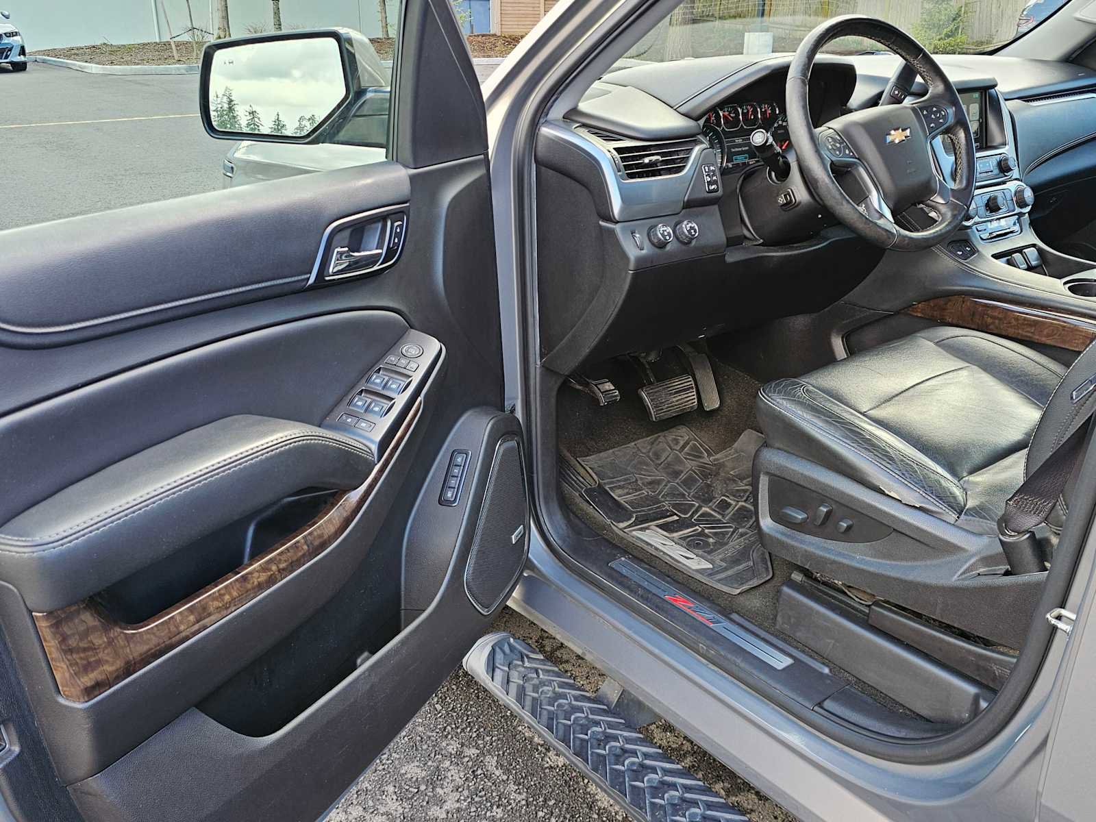 Used 2017 Chevrolet Tahoe LT image 19