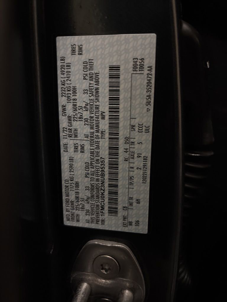 Used 2022 Ford Escape SEL w/ Technology Package image 14