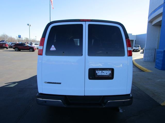 Used 2021 Chevrolet Express 2500 LT w/ LT Preferred Equipment Group image 4