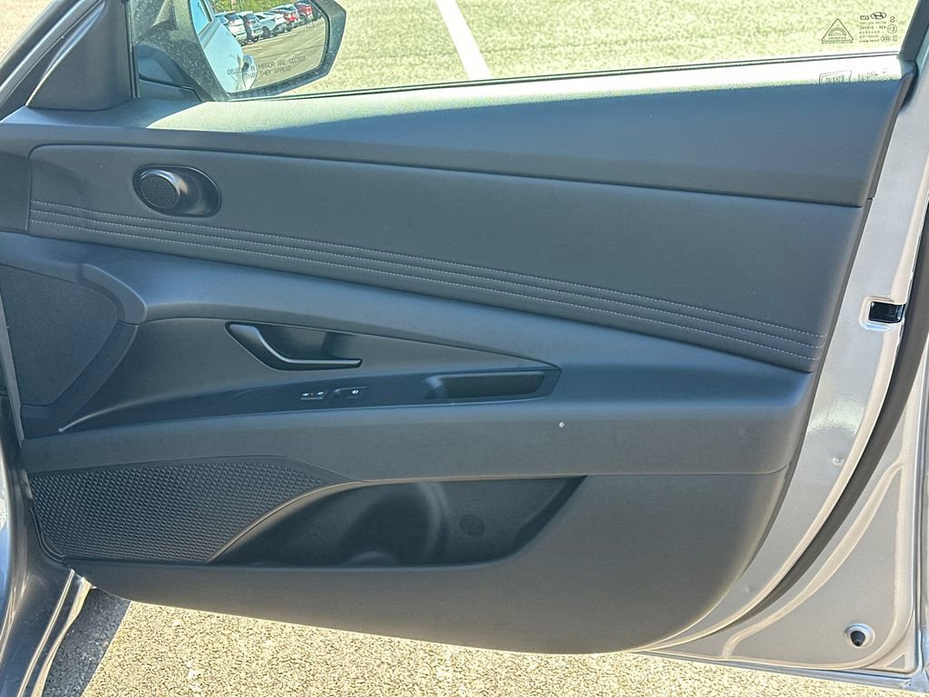 New 2025 Hyundai Elantra Sport image 14