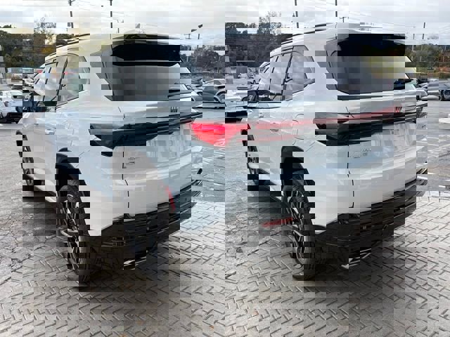 New 2026 Buick Enclave Sport Touring w/ Super Cruise Package image 8