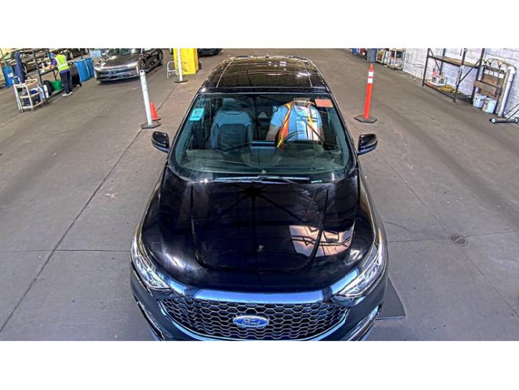 Used 2024 Ford Edge ST-Line AWD/4WD image 3