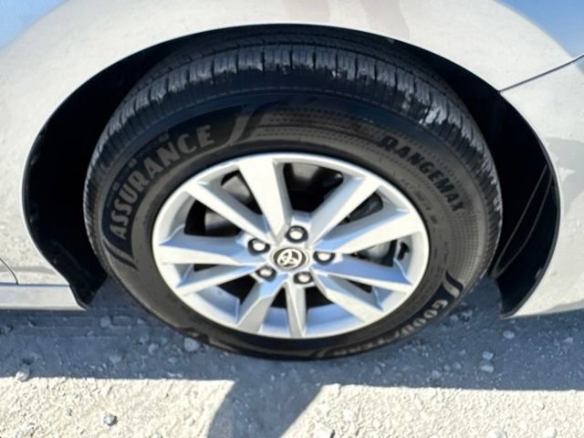 Used 2025 Toyota Camry LE FWD image 24