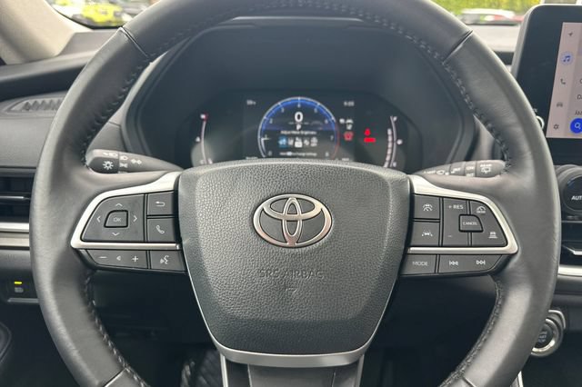Certified 2025 Toyota Grand Highlander AWD image 29