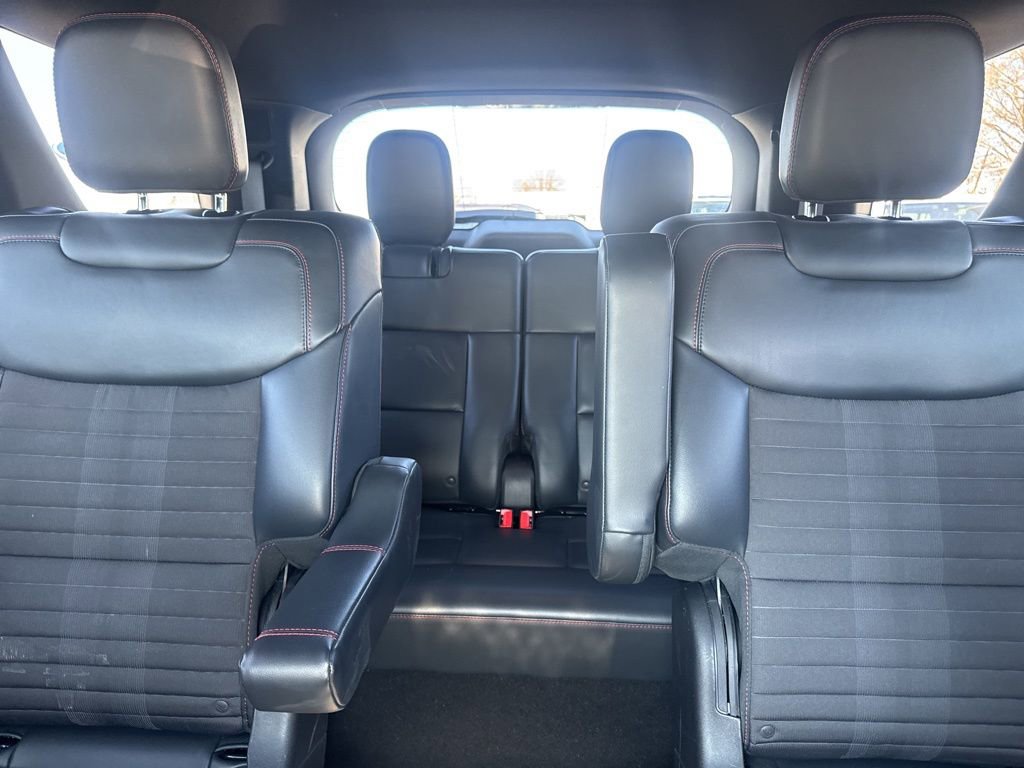 Certified 2025 Ford Explorer ST-Line image 14