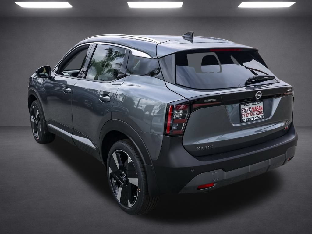 New 2026 Nissan Kicks SR FWD image 6