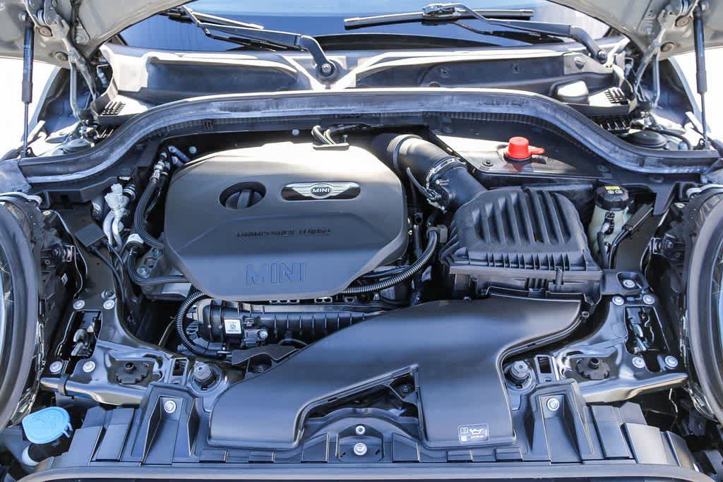 Used 2019 MINI Cooper 4-Door Hardtop w/ Premium Package image 27