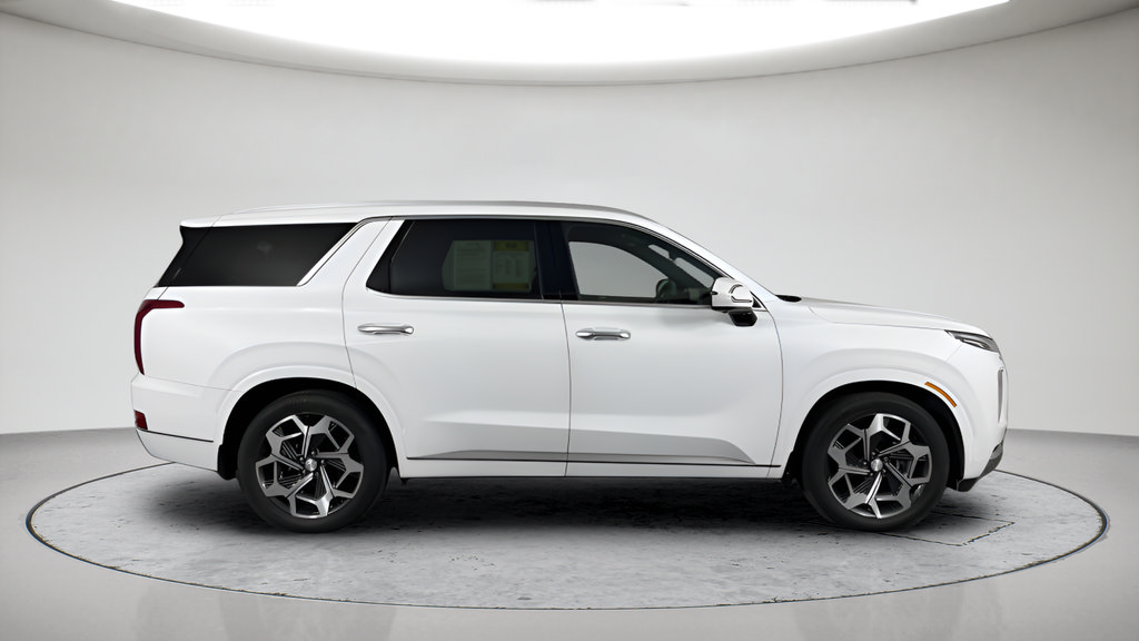 Used 2022 Hyundai Palisade Calligraphy w/ Cargo Package FWD image 2