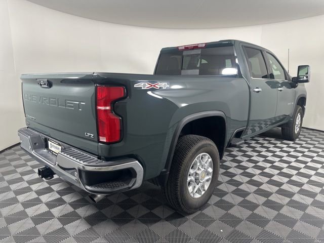 Used 2026 Chevrolet Silverado 2500 LTZ w/ LTZ Convenience Package image 3