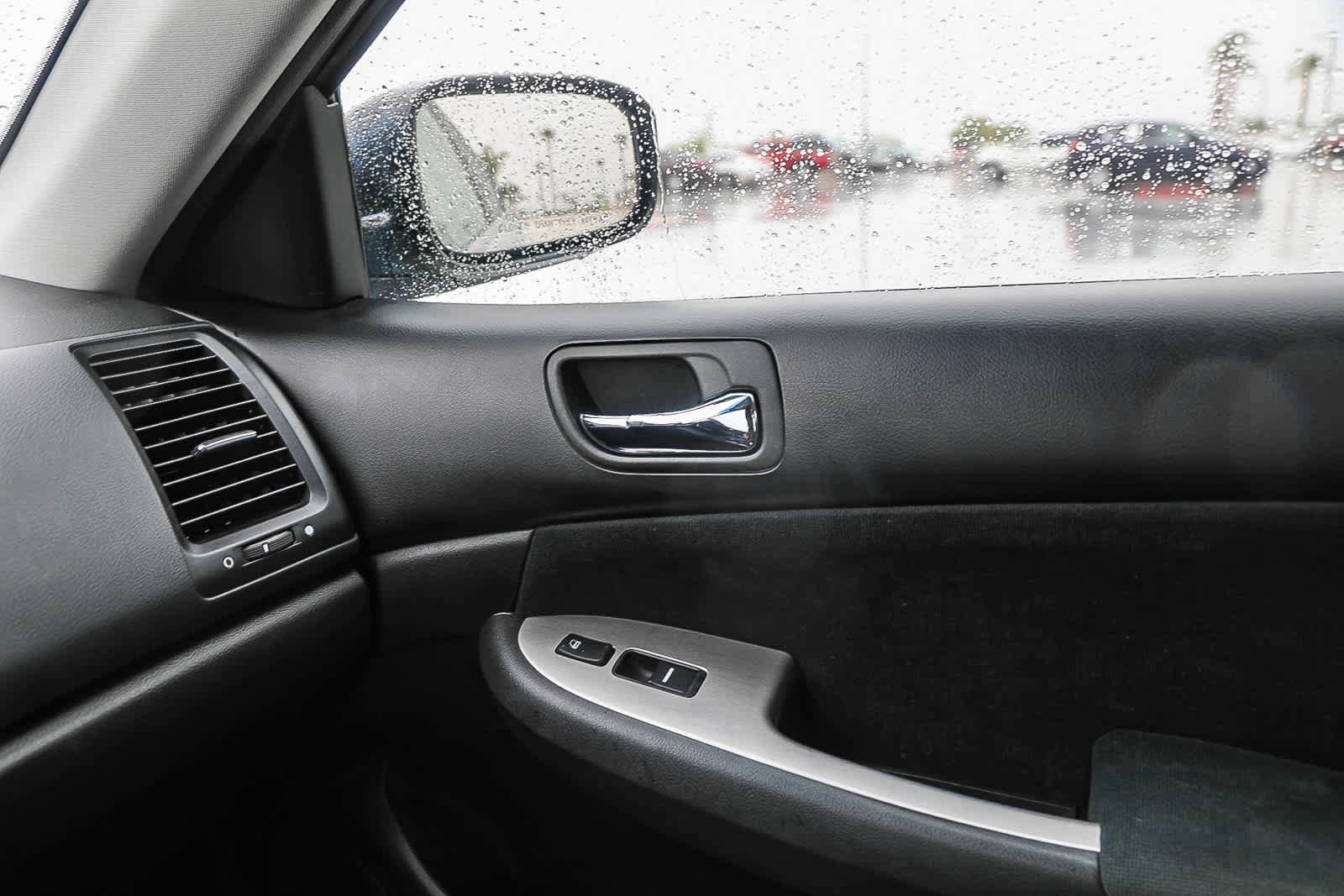 Used 2005 Honda Accord EX image 21