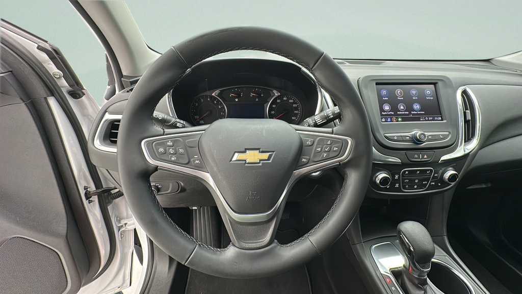 Used 2023 Chevrolet Equinox LT FWD image 14
