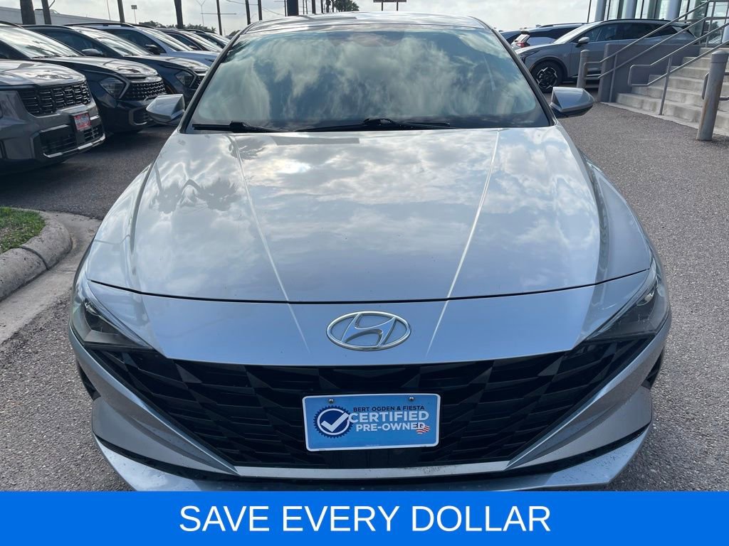 Used 2021 Hyundai Elantra SEL w/ Convenience Package image 2