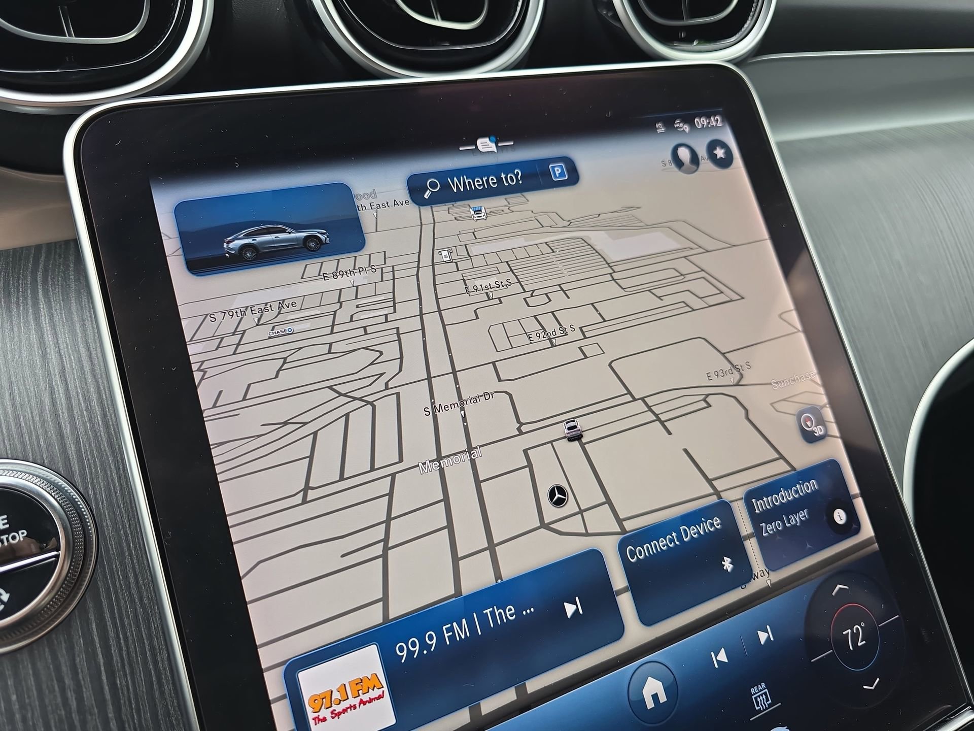 Used 2024 Mercedes-Benz GLC 300 4MATIC w/ AMG Line image 22