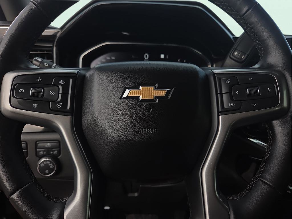 Used 2023 Chevrolet Silverado 1500 LT AWD/4WD image 17