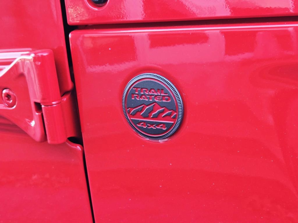 New 2026 Jeep Wrangler Unlimited Rubicon w/ Technology Group image 19