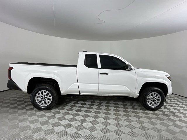 Used 2024 Toyota Tacoma SR image 4