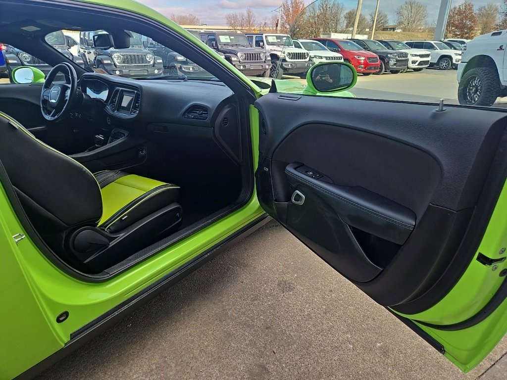 Used 2023 Dodge Challenger SXT w/ Blacktop Package image 64