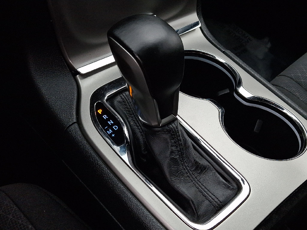 Used 2019 Jeep Grand Cherokee Laredo AWD/4WD image 14