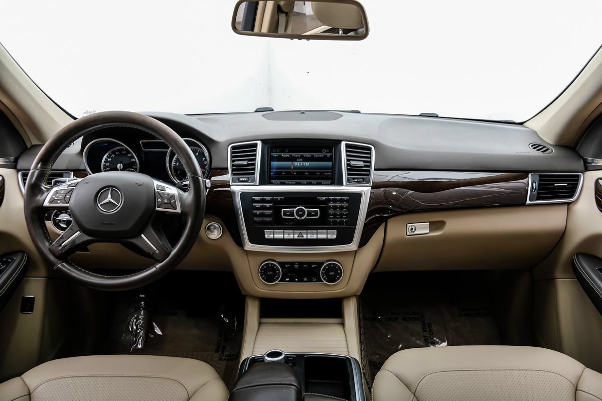 Used 2015 Mercedes-Benz ML 350 4MATIC w/ Premium 1 Package image 13