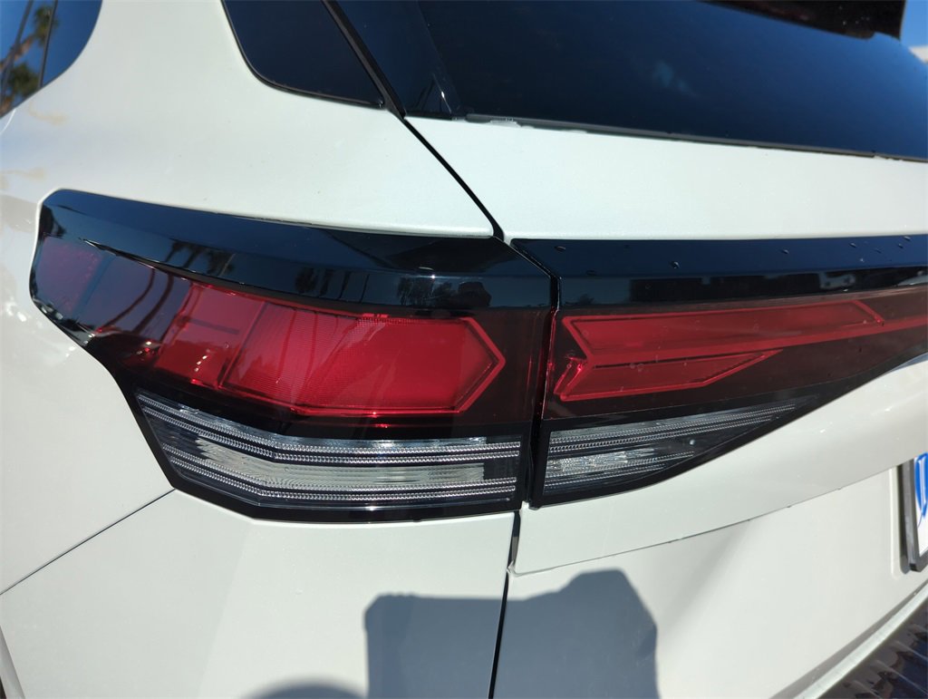 New 2026 Volkswagen Tiguan SE R-Line image 13