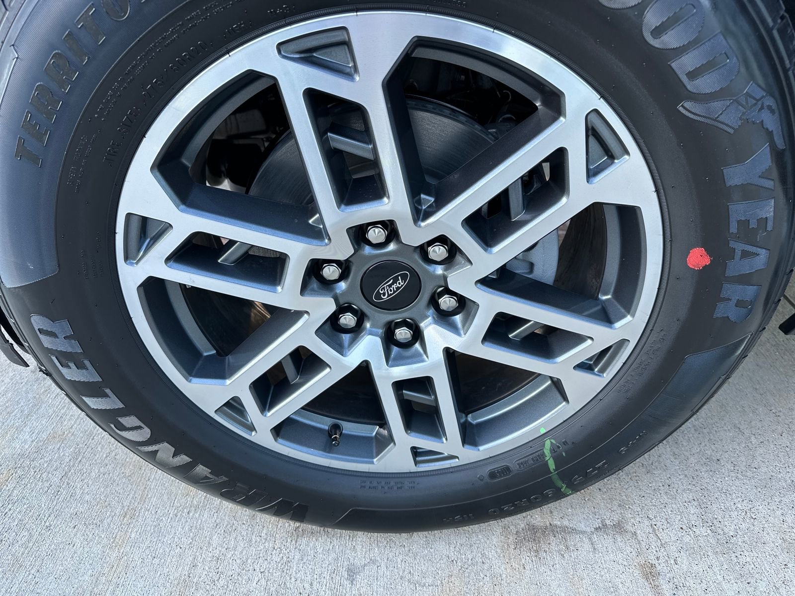 New 2025 Ford Expedition Max Active RWD image 27