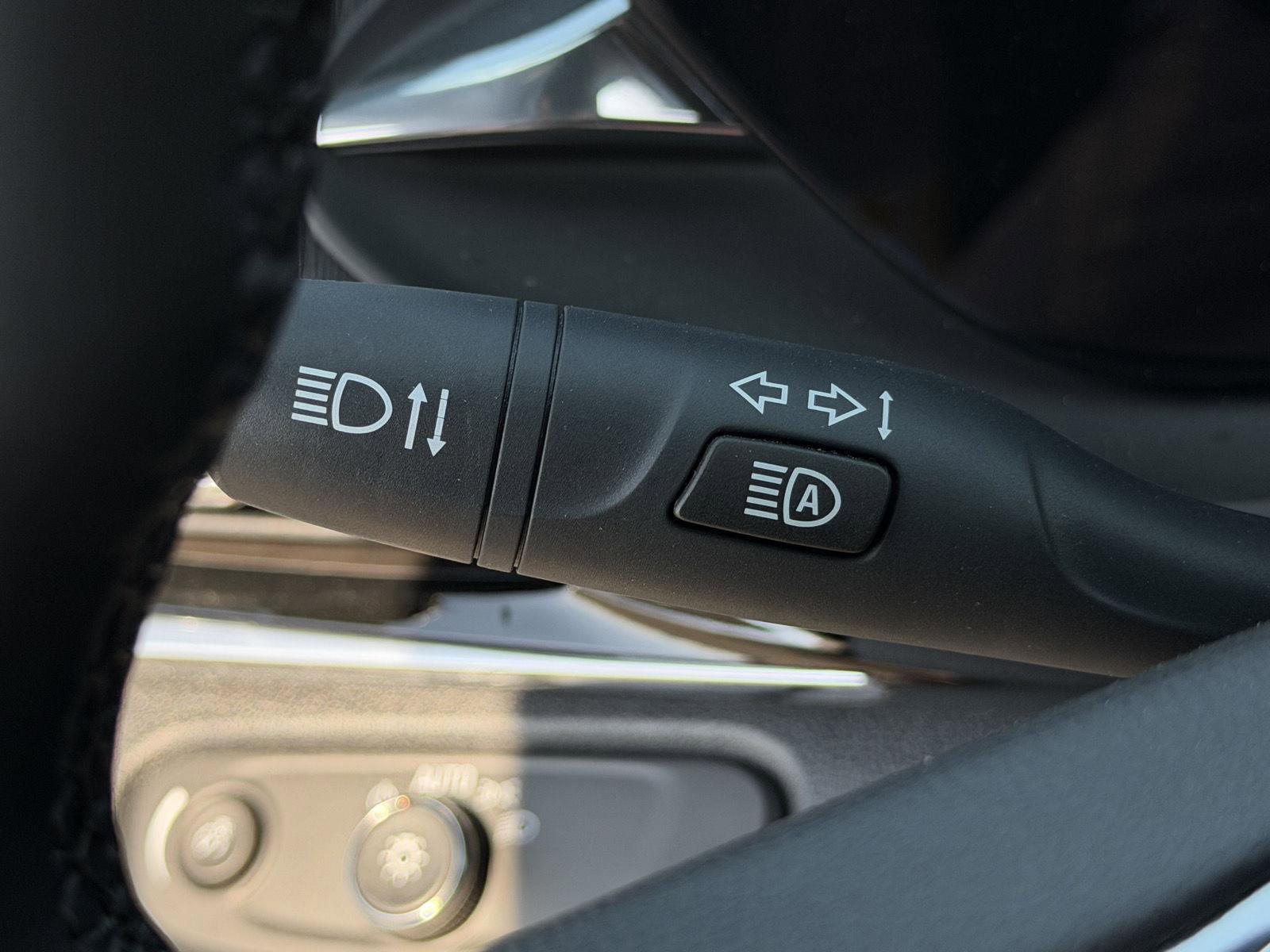 Used 2025 Buick Envista Sport Touring w/ Convenience I Package FWD image 19