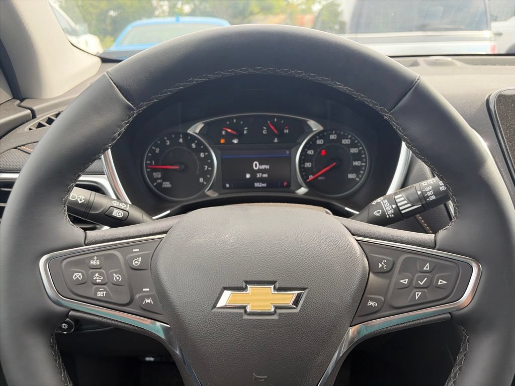 Used 2024 Chevrolet Equinox Premier w/ LPO, Floor Liner Package FWD image 17