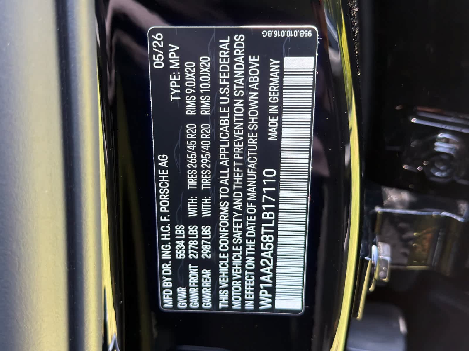New 2026 Porsche Macan AWD/4WD image 32