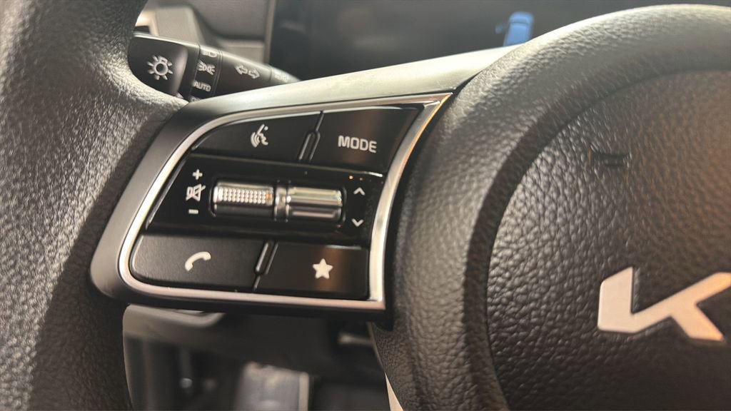 Used 2026 Kia Seltos LX AWD/4WD image 17