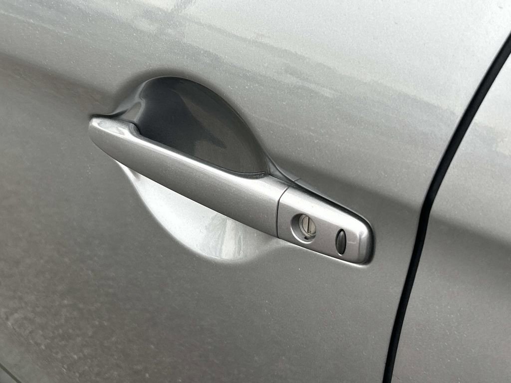 Used 2024 Mitsubishi Outlander Sport SEL image 15